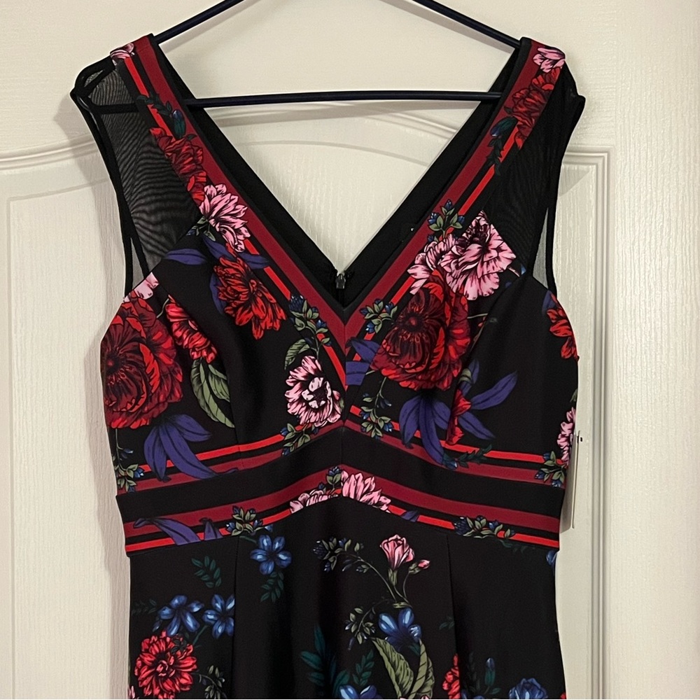 Fun cocktail dress. Perfect for the Holiday Parties.